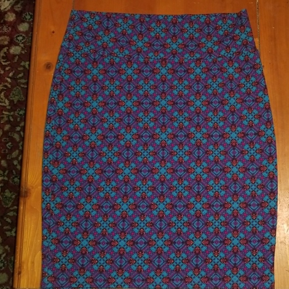 LuLaRoe Dresses & Skirts - Lularoe Pencil Skirt XL NWOT